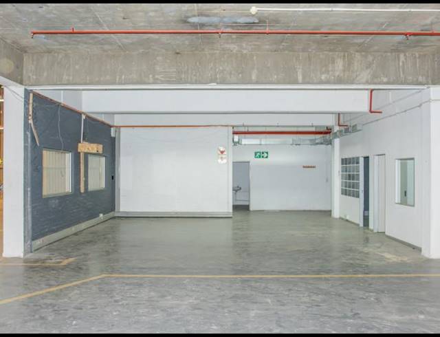 1,373M² WAREHOUSE TO LET IN BELLVILLE SOUTH